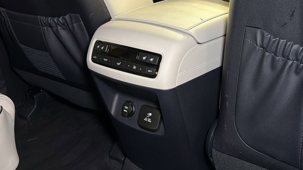 Used 2021 Hyundai Palisade Limited image 15