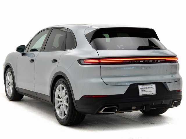 Used 2024 Porsche Cayenne image 3