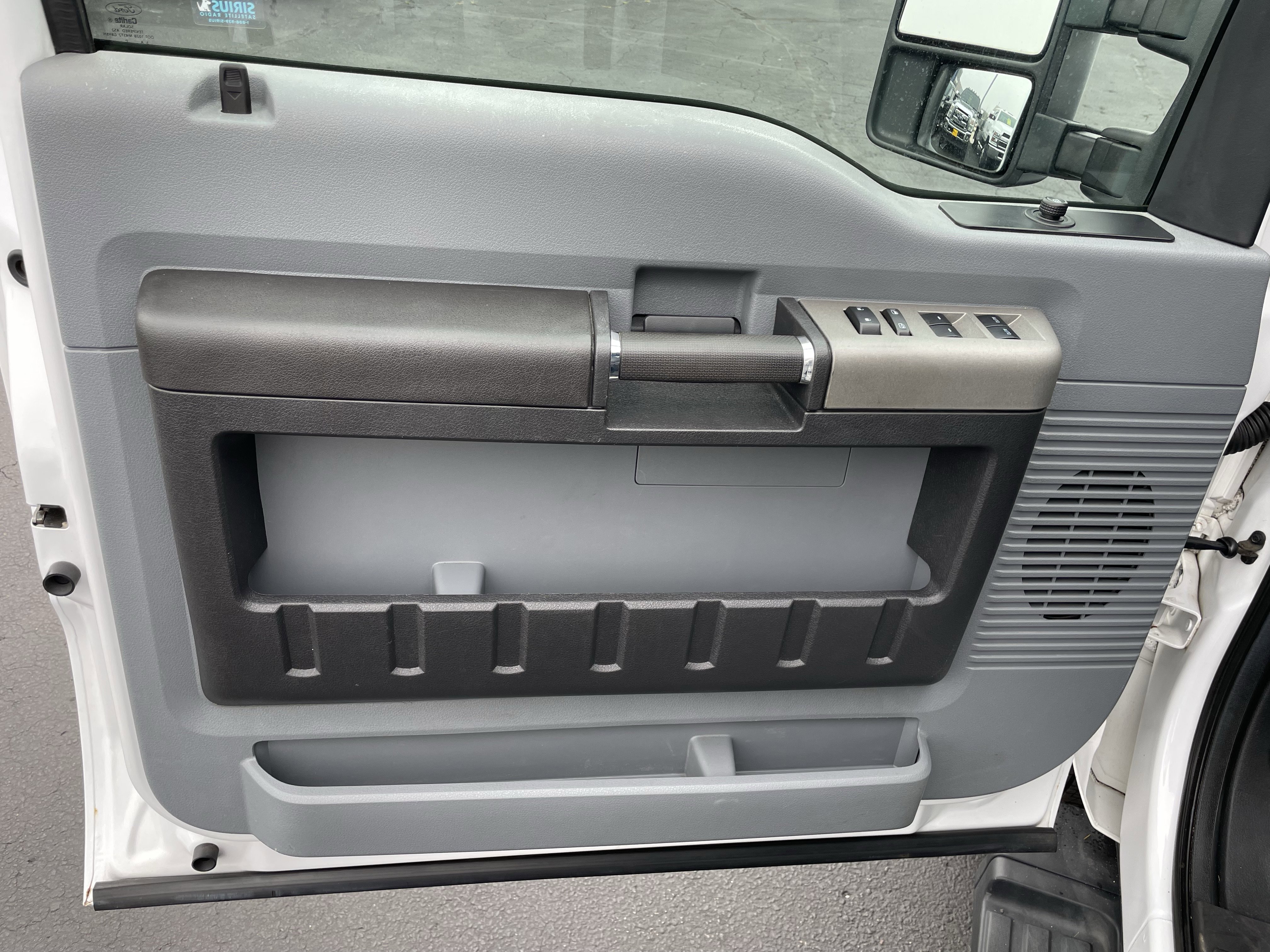 Used 2016 Ford F250 XLT w/ Advanced Security Group image 12