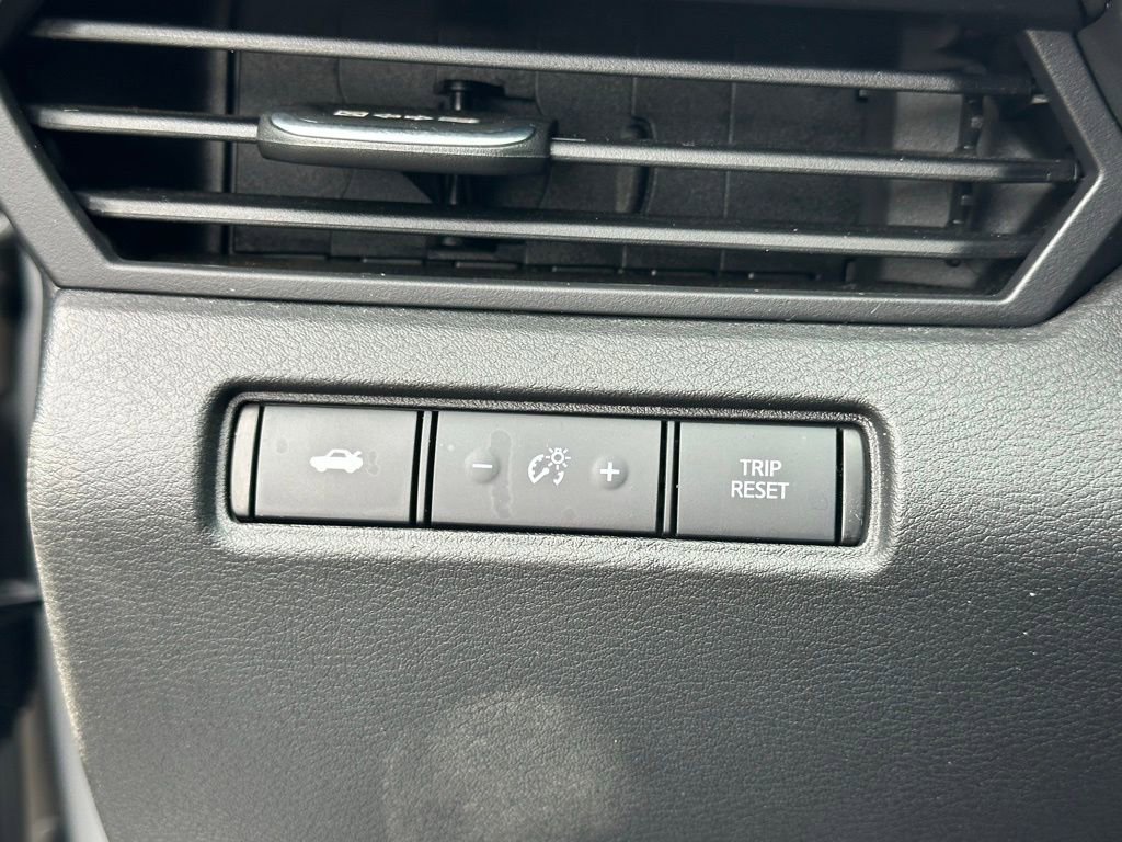 Used 2024 Nissan Altima 2.5 SV image 31