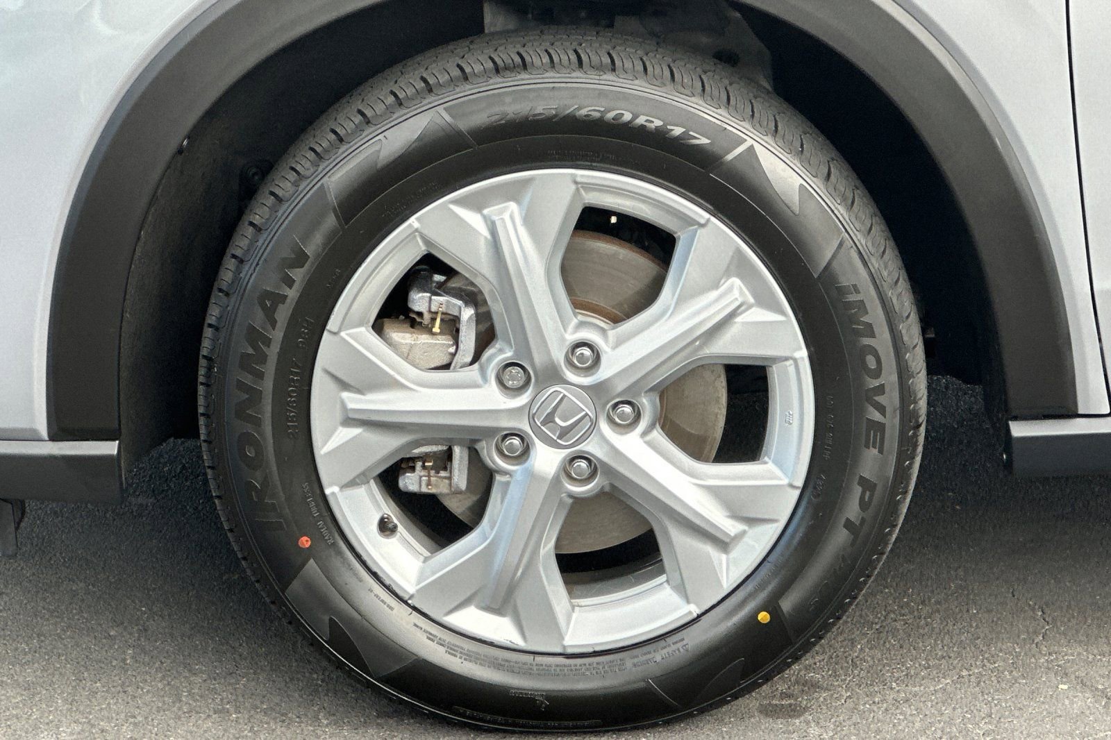 Certified 2024 Honda HR-V LX image 32