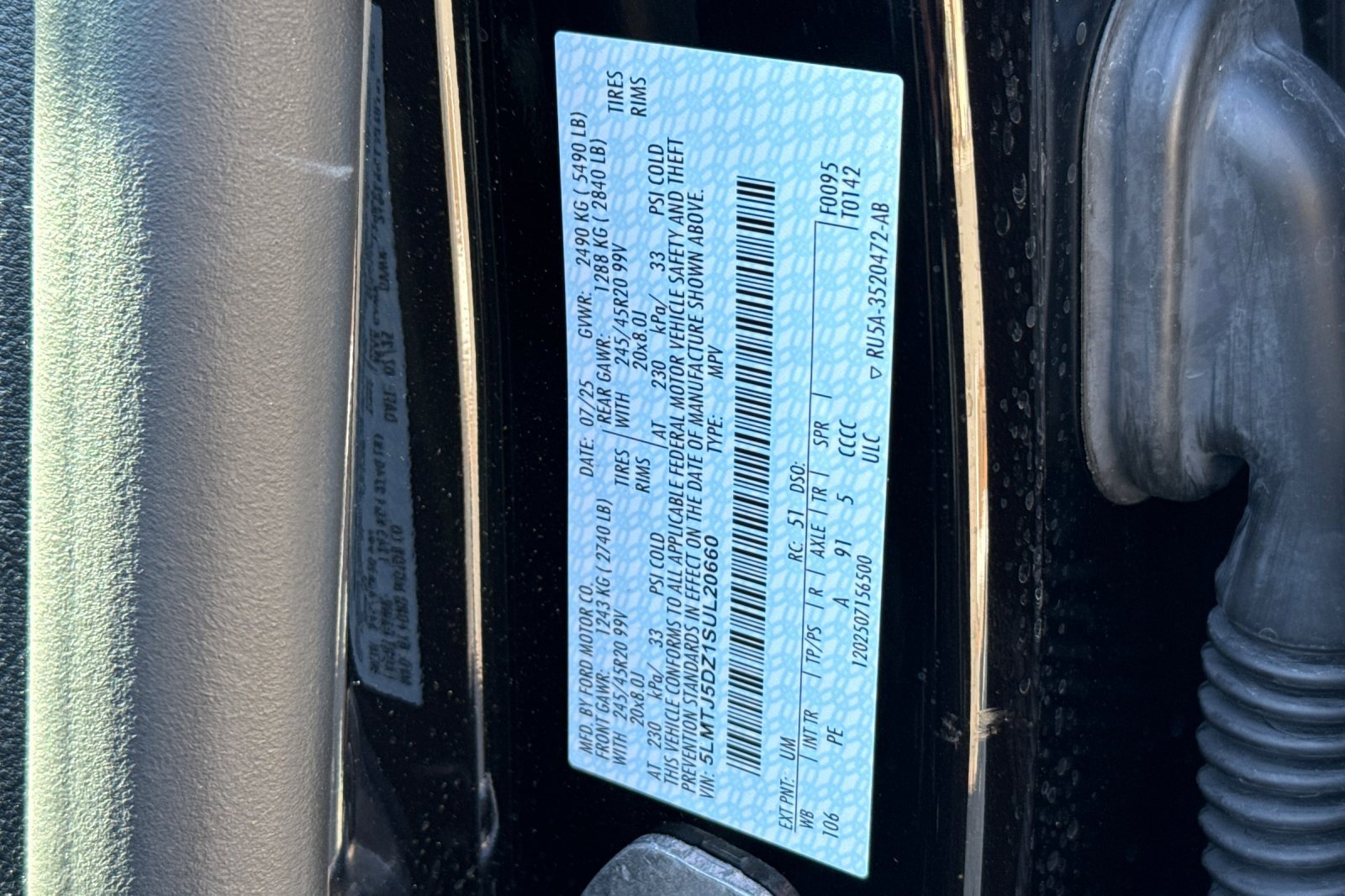 Used 2025 Lincoln Corsair Grand Touring w/ Equipment Group 301A image 29