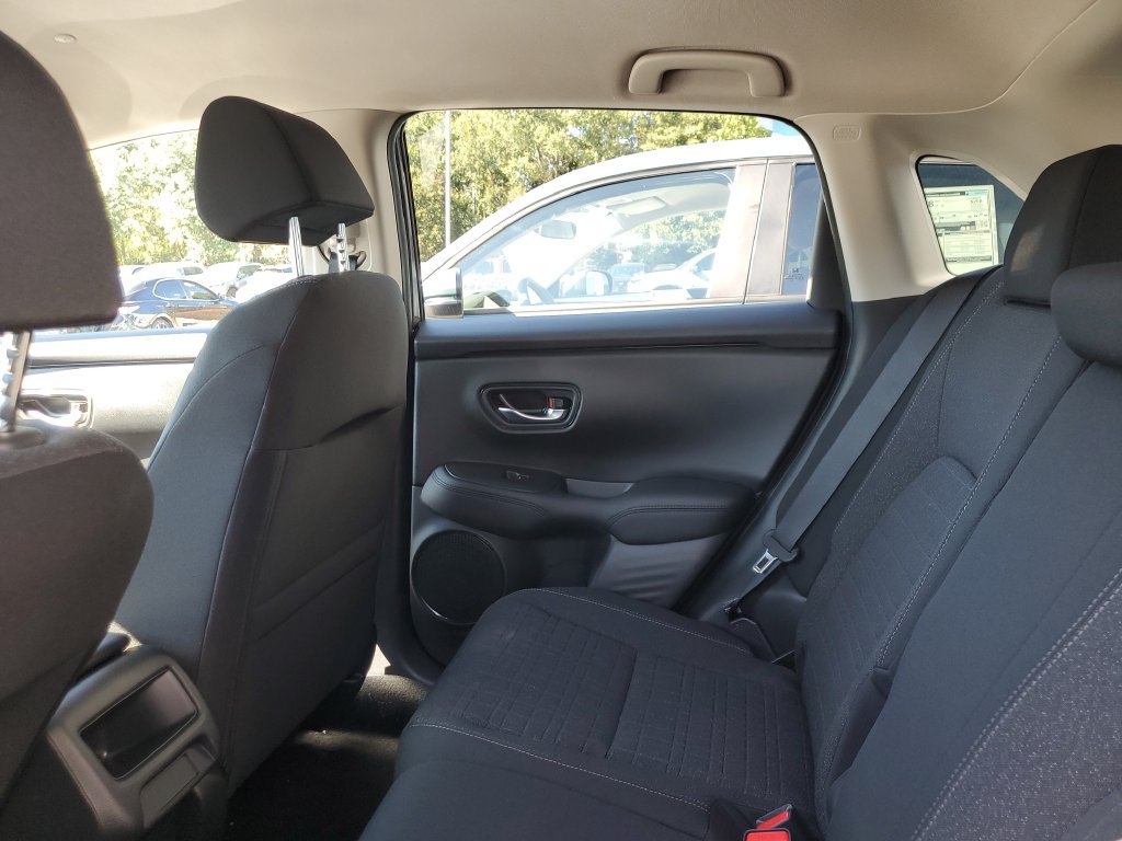 New 2027 Honda HR-V LX image 9