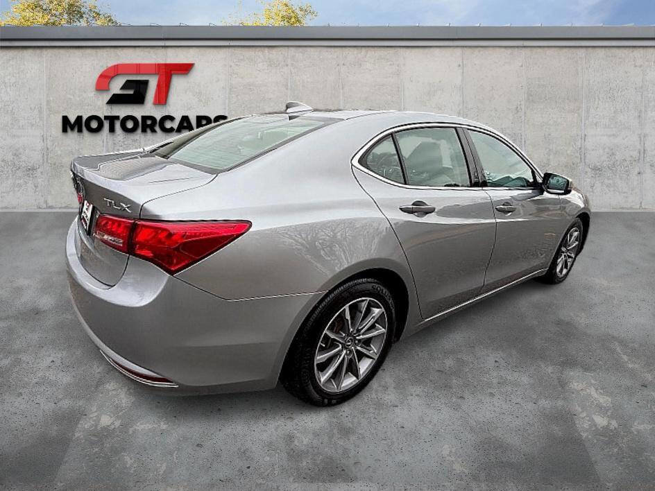 Used 2019 Acura TLX image 5
