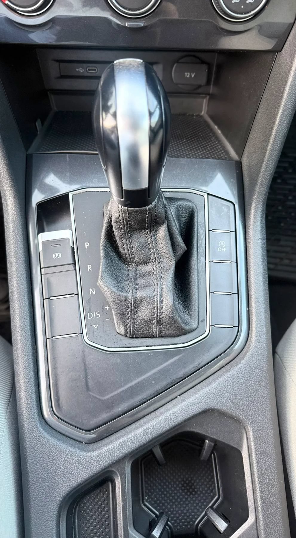 Used 2020 Volkswagen Tiguan S FWD image 18
