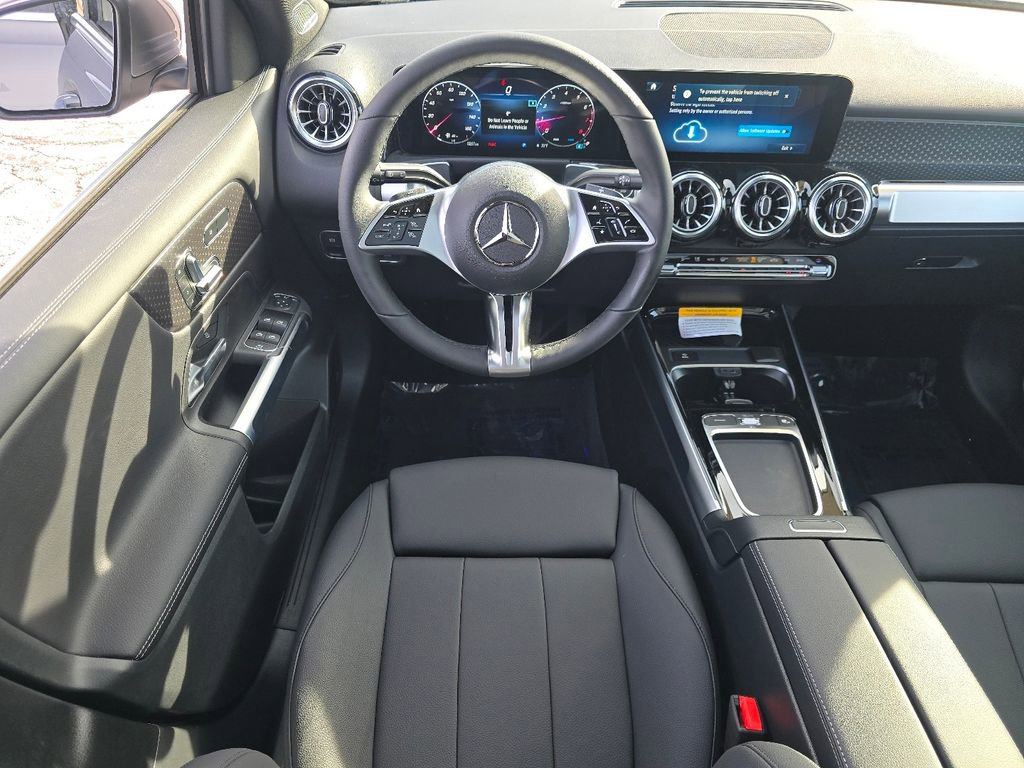 New 2026 Mercedes-Benz GLB 250 4MATIC image 24