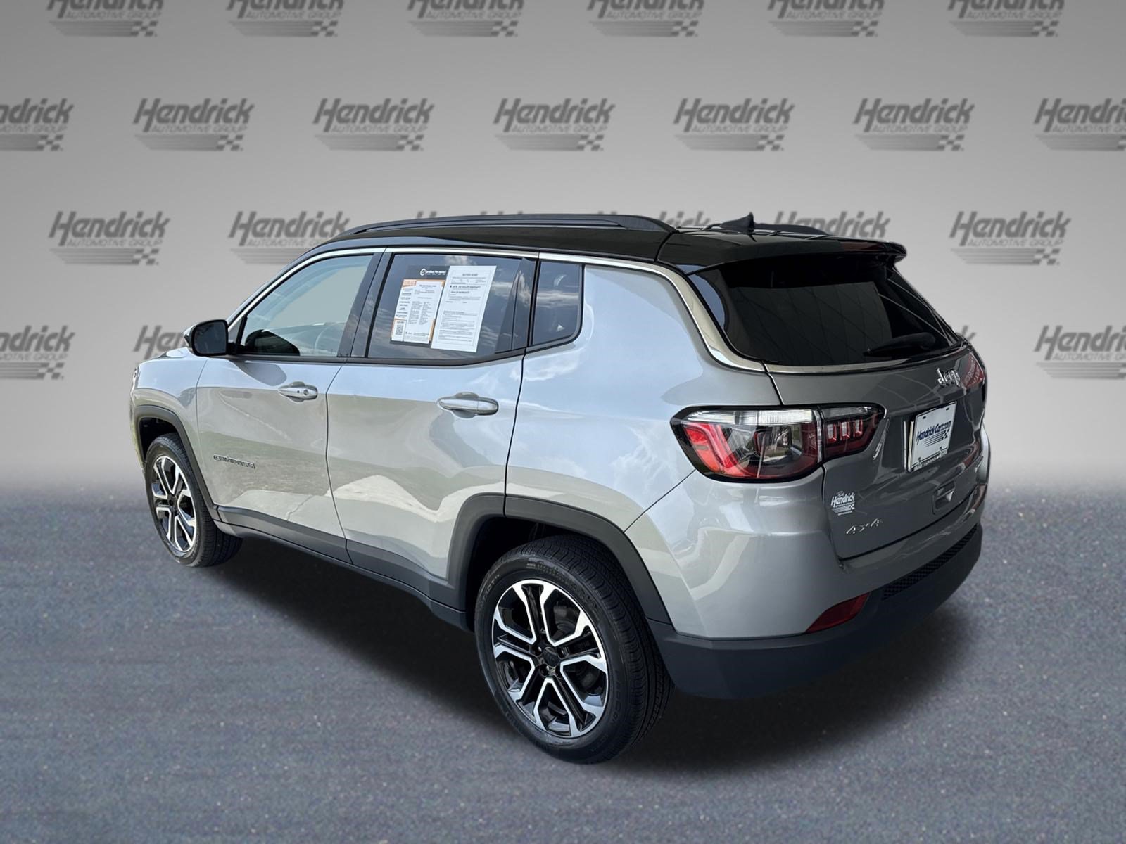Used 2022 Jeep Compass Limited AWD/4WD image 7