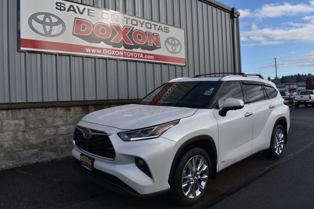 Used 2024 Toyota Highlander Limited