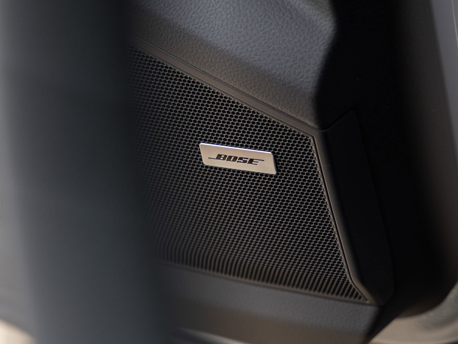 New 2026 Porsche Cayenne Coupe image 24