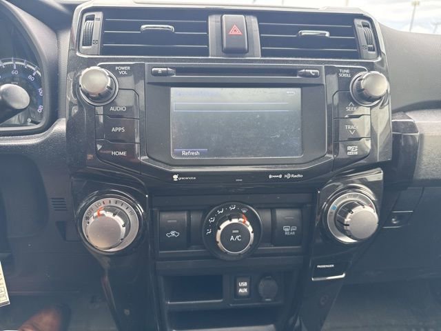 Used 2018 Toyota 4Runner TRD Off-Road Premium AWD/4WD image 20