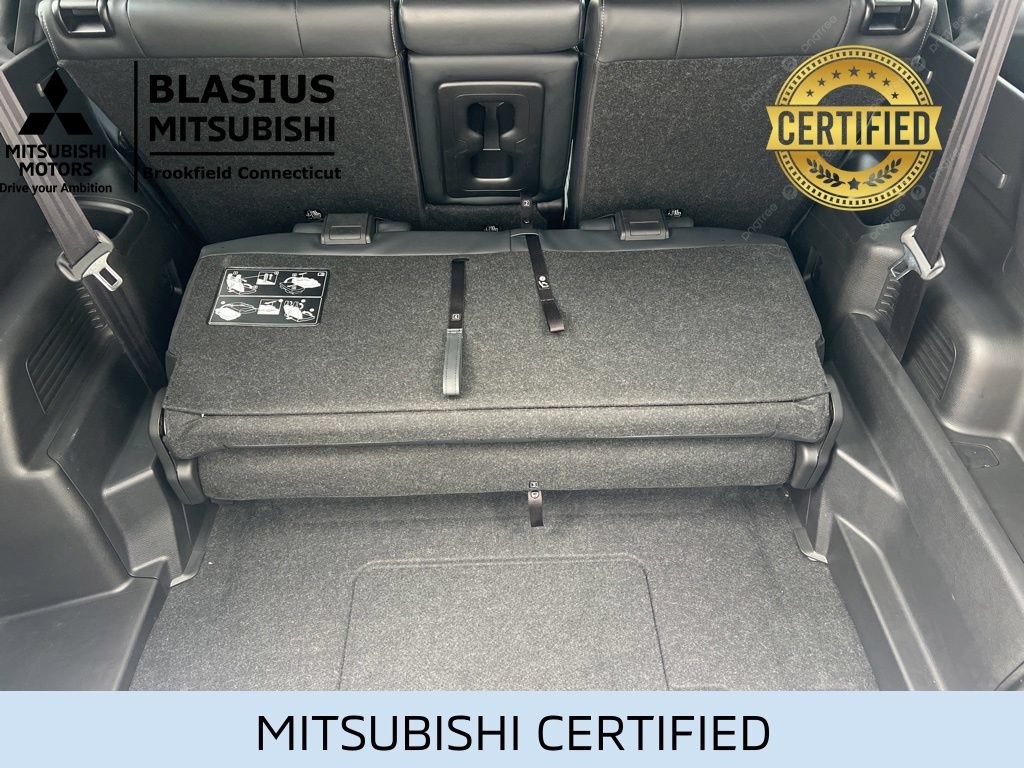 Used 2024 Mitsubishi Outlander 4WD Plug-In Hybrid image 8