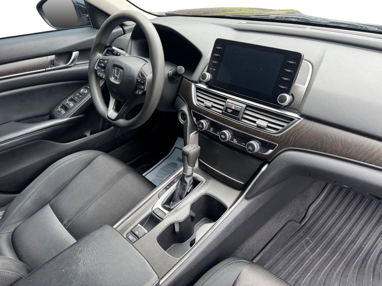 Used 2018 Honda Accord EX image 4