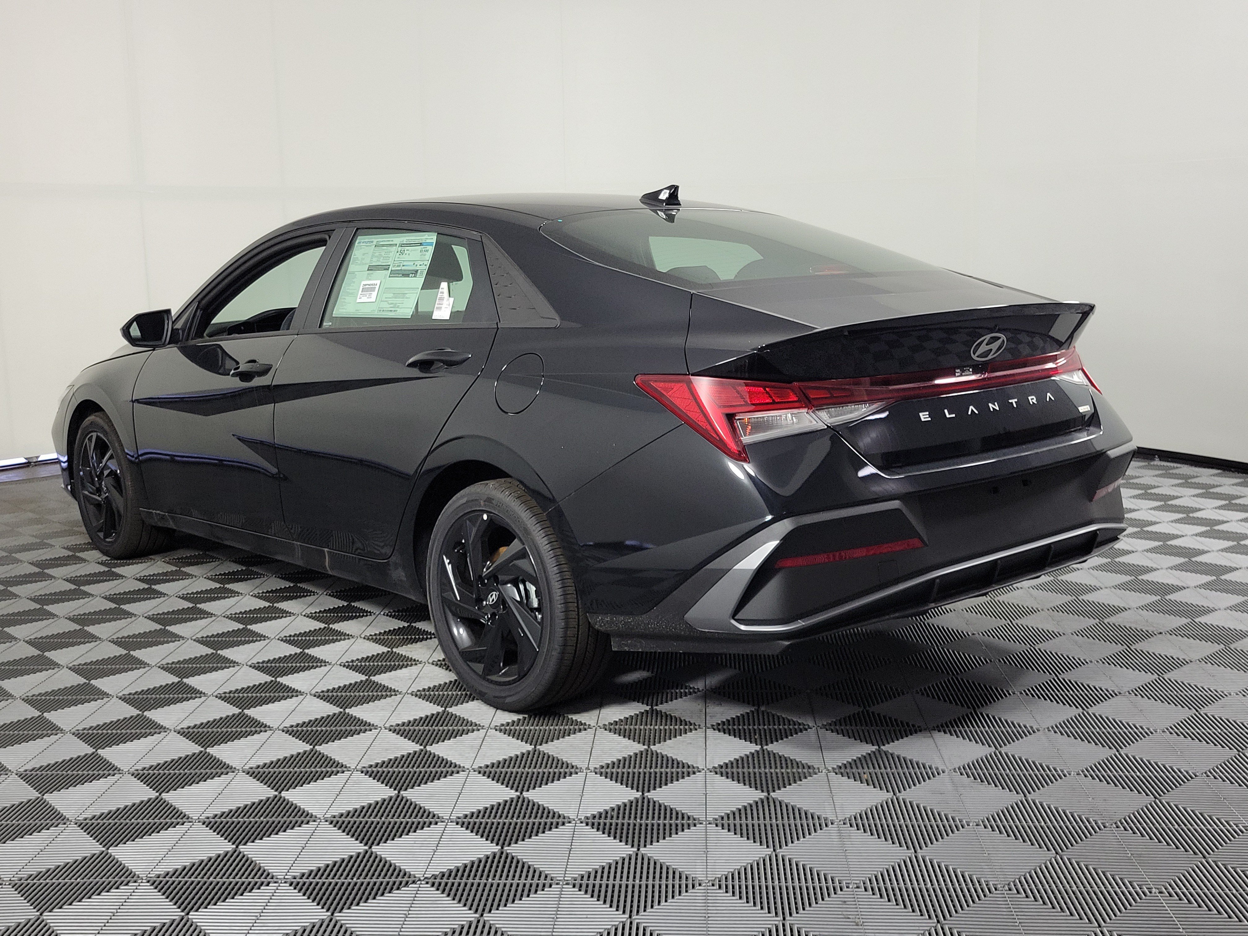 New 2026 Hyundai Elantra SEL FWD image 38
