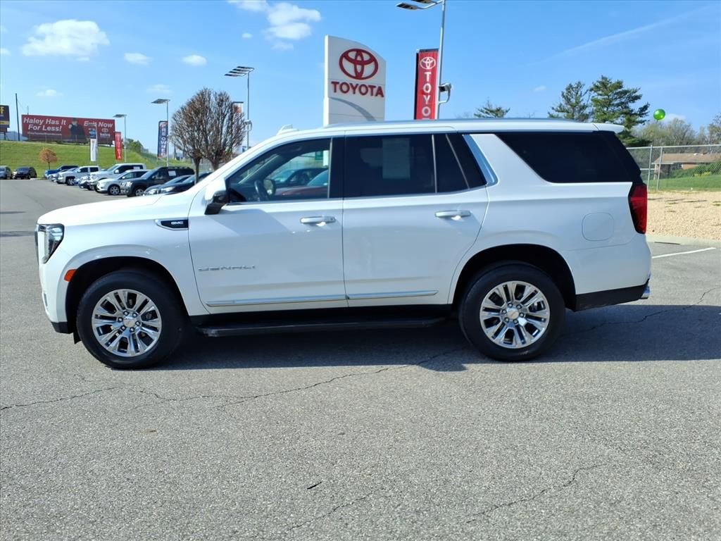 Used 2023 GMC Yukon Denali AWD/4WD image 8