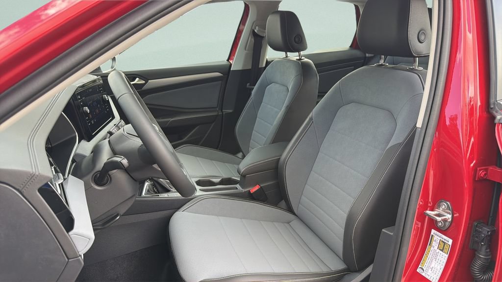 New 2027 Volkswagen Jetta SE FWD image 27