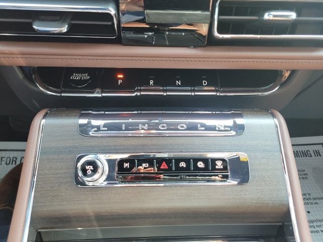 Certified 2025 Lincoln Aviator Reserve w/ Equipment Group 201A AWD/4WD image 42