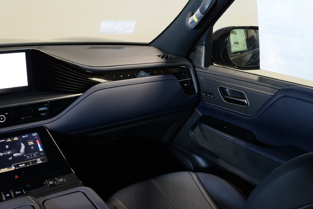 New 2027 INFINITI QX80 Sensory w/ Sport Exterior Package AWD/4WD image 15