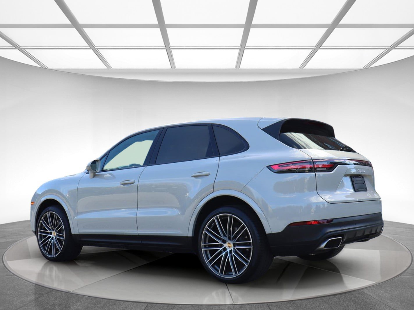 Used 2023 Porsche Cayenne AWD/4WD image 8