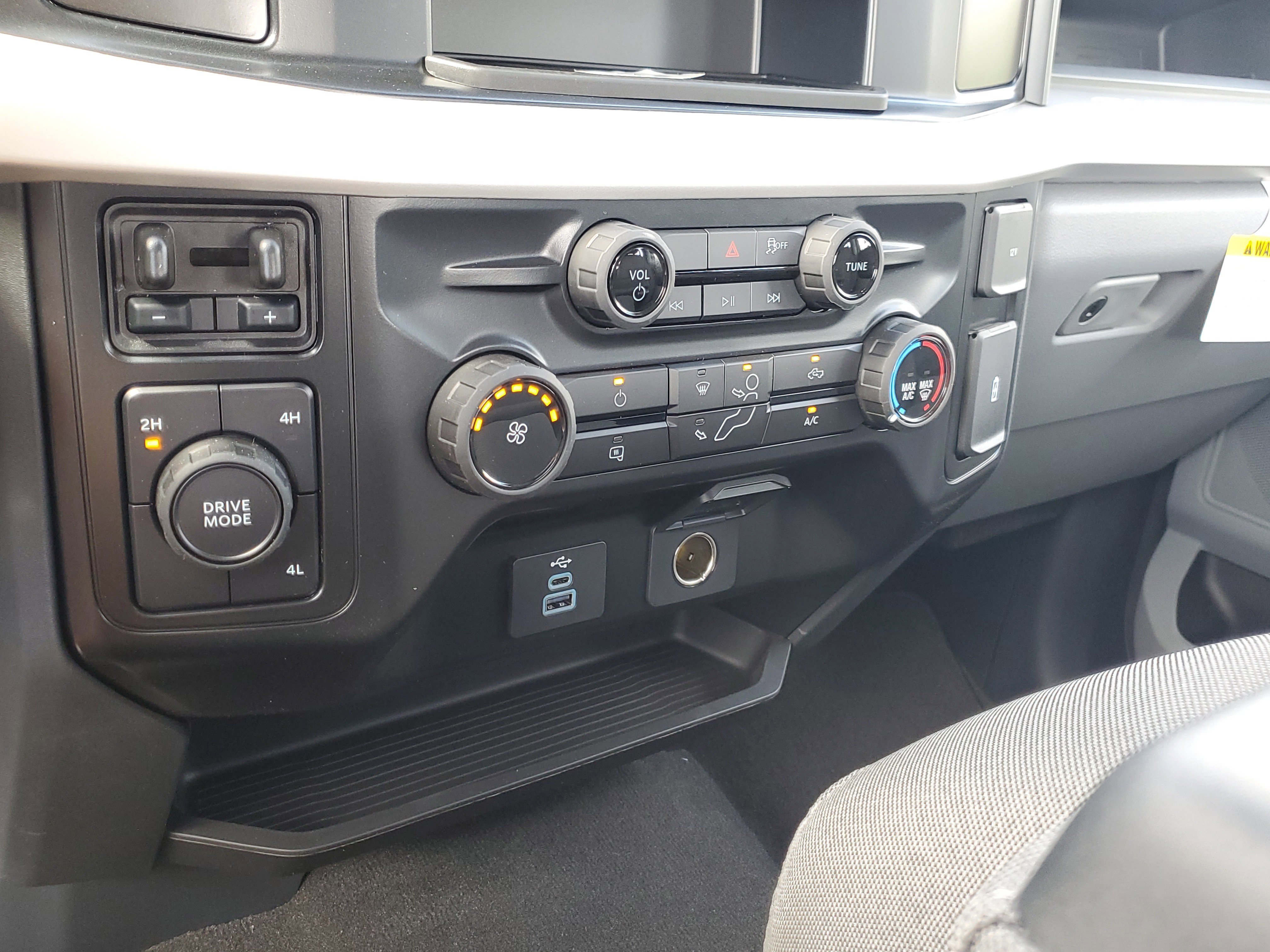 New 2026 Ford F350 XL w/ STX Appearance Package image 21