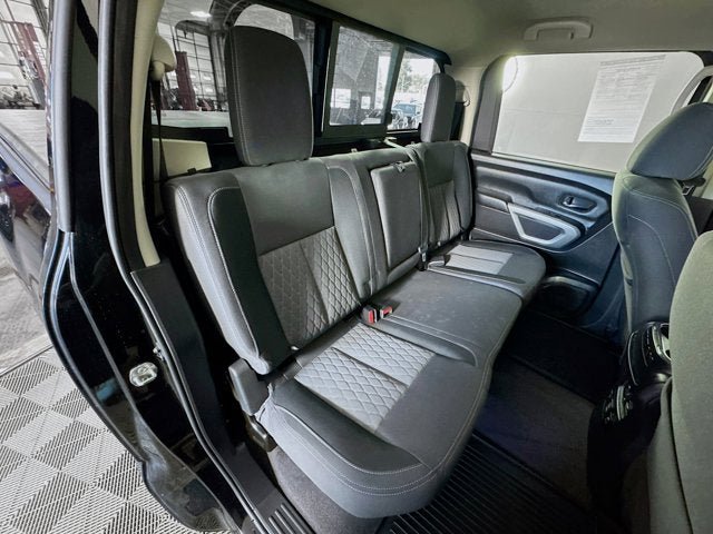 Used 2021 Nissan Titan SV w/ SV Convenience Package AWD/4WD image 19