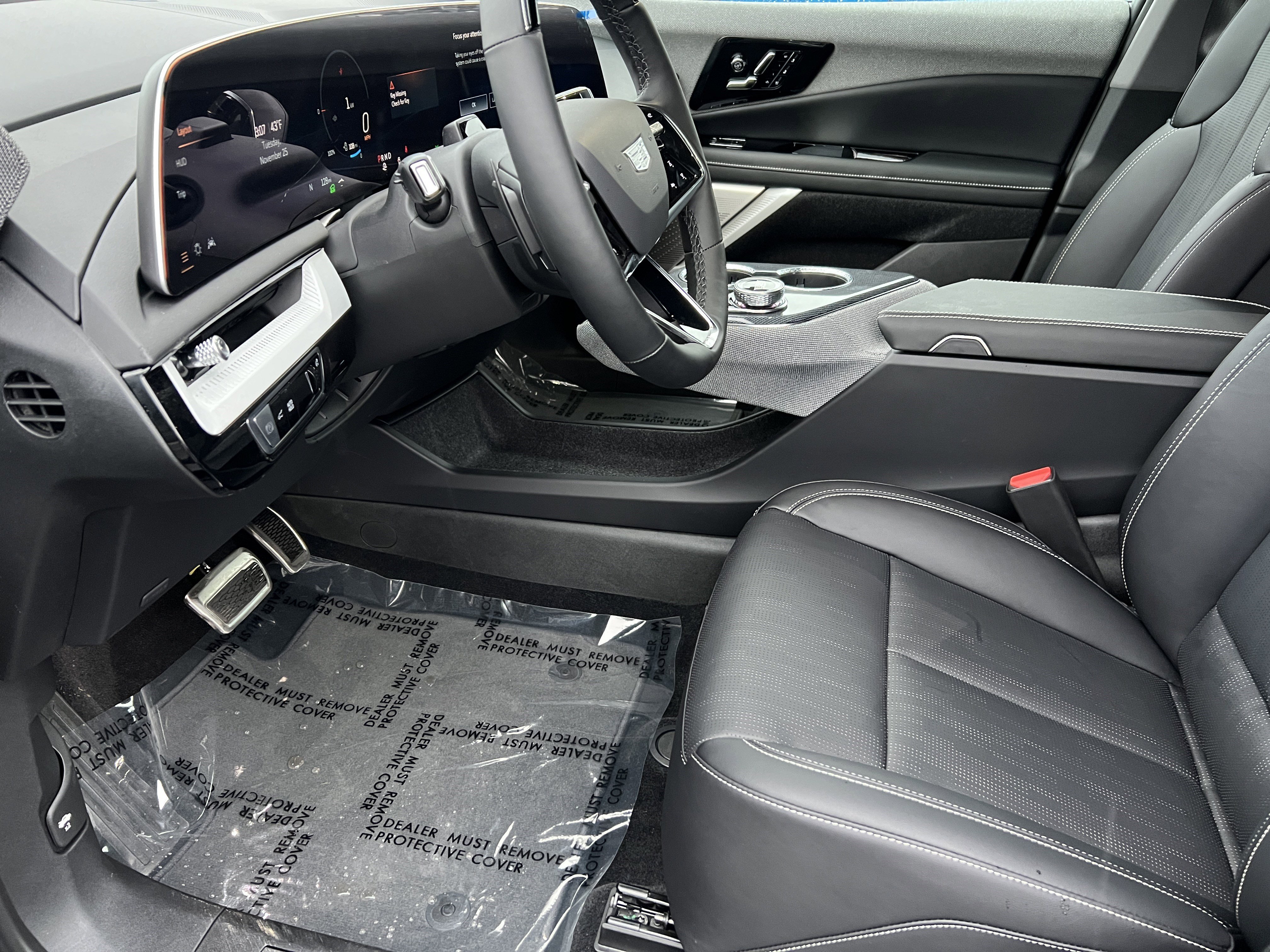 New 2025 Cadillac Optiq Sport 2 image 15