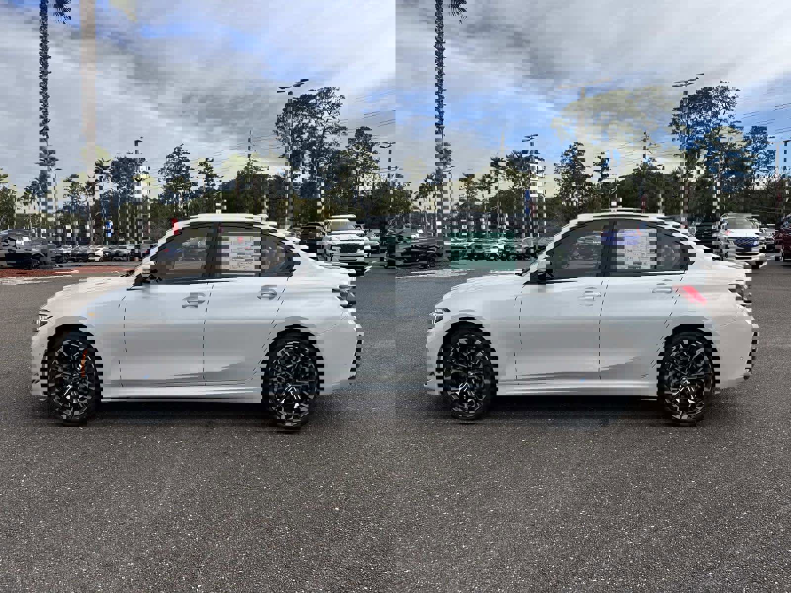 New 2026 BMW 330i Sedan w/ M Sport Package image 8