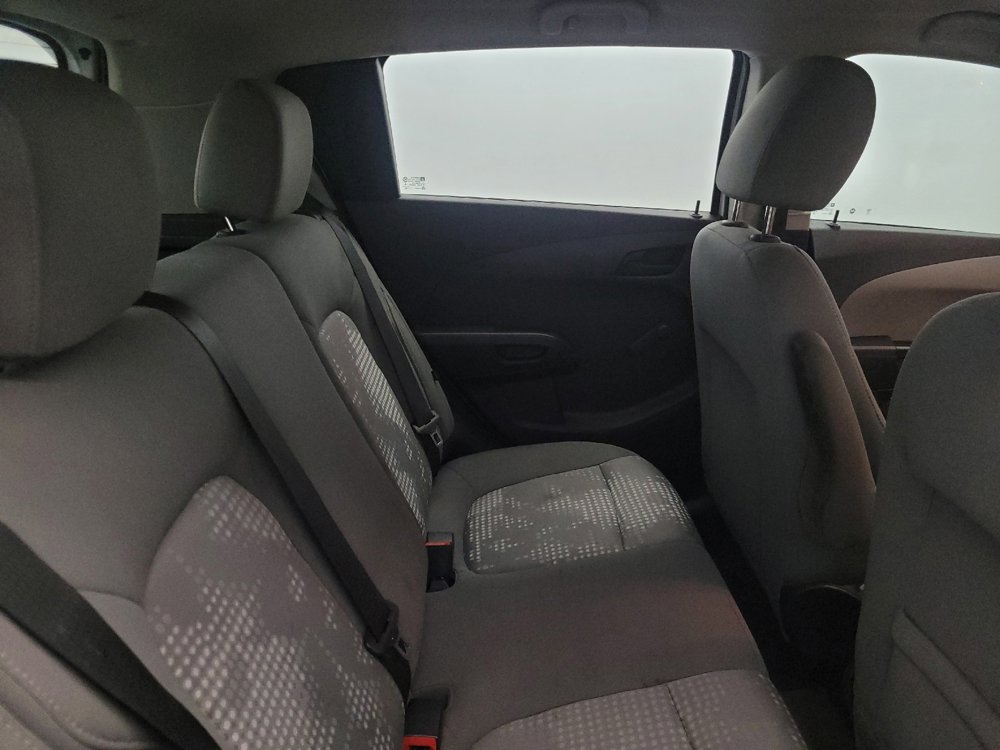 Used 2020 Chevrolet Sonic LT image 19