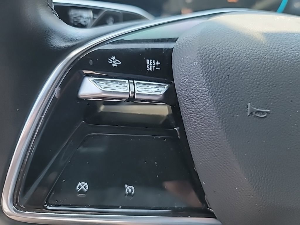 Certified 2024 Cadillac Lyriq Tech w/ Driver Assist Package AWD/4WD image 20