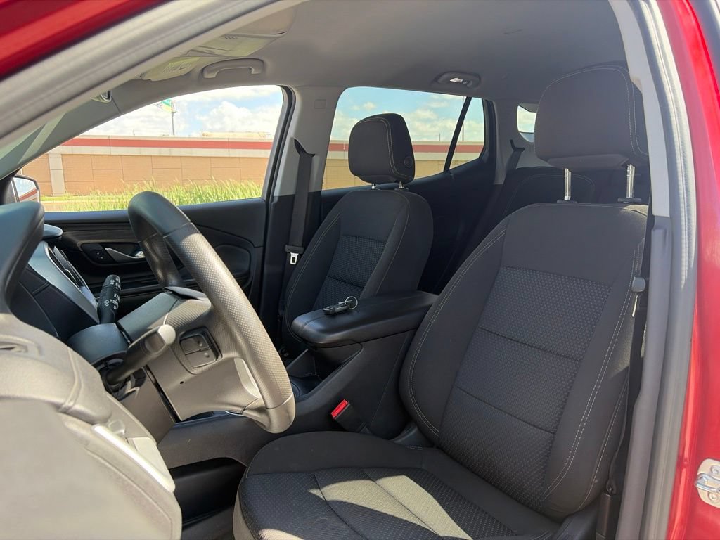 Used 2024 GMC Terrain SLE FWD image 14