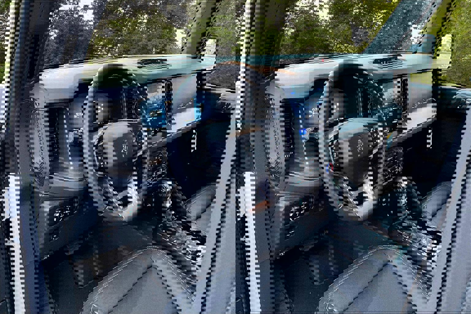 New 2025 Ford Bronco Badlands image 6