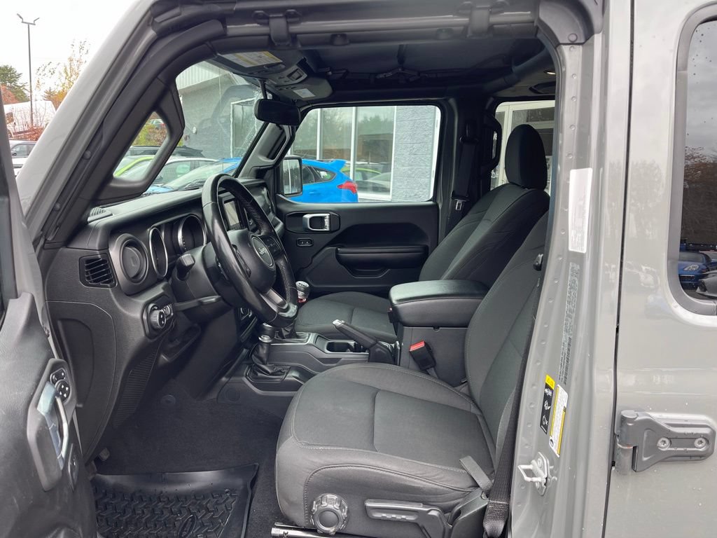 Used 2021 Jeep Gladiator Sport AWD/4WD image 14