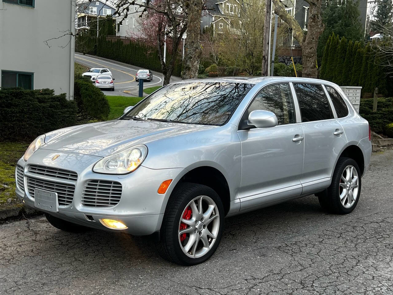 Used 2006 Porsche Cayenne Turbo image 1