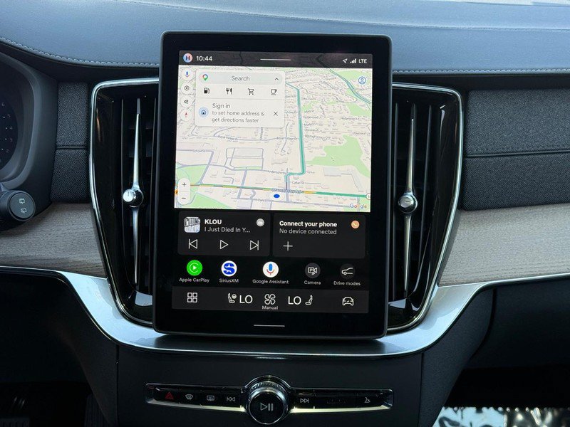 Certified 2026 Volvo XC90 B6 Plus AWD/4WD image 14