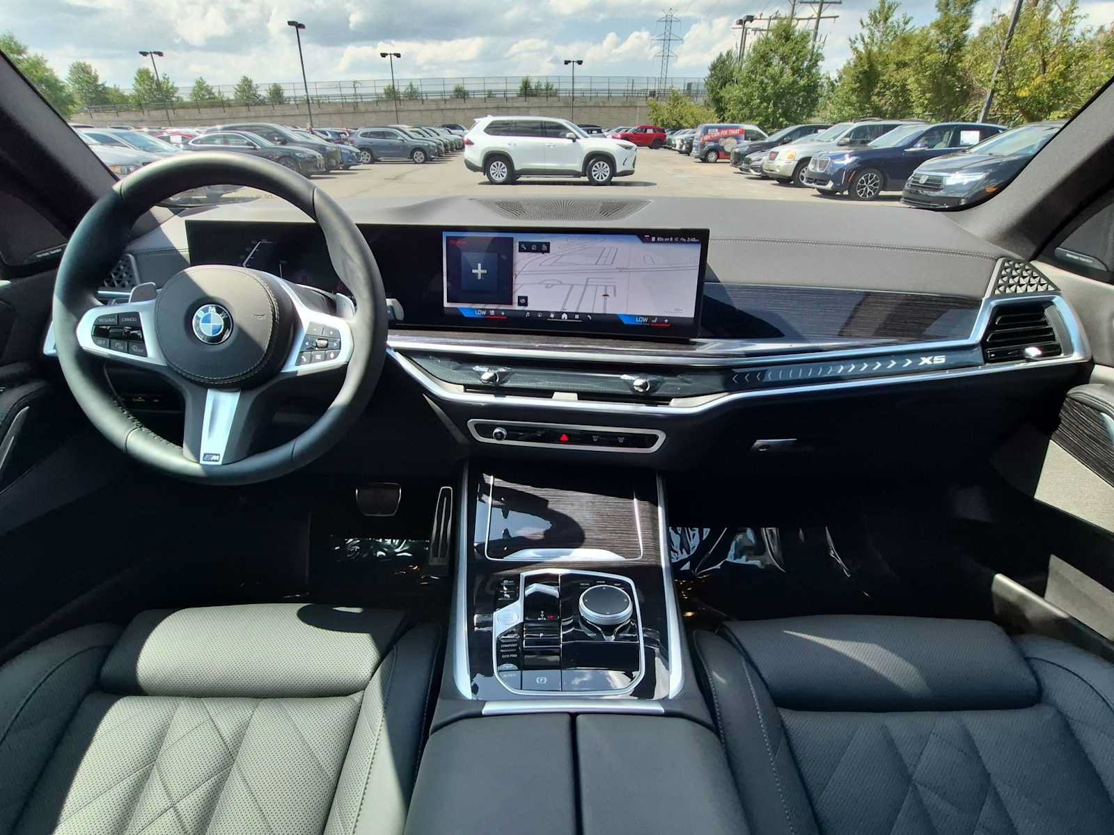 Used 2026 BMW X5 xDrive40i w/ M Sport Package AWD/4WD image 16