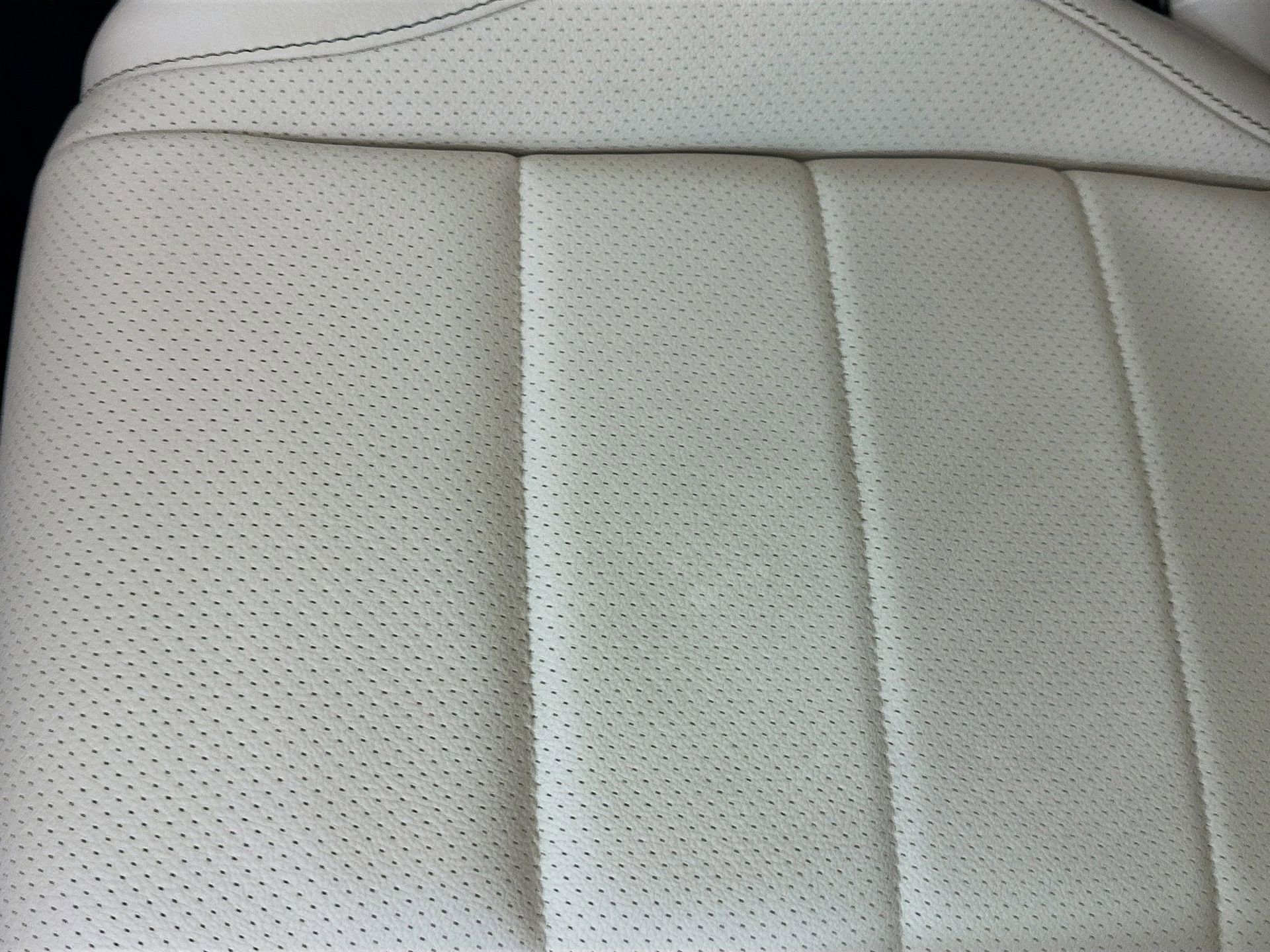 Certified 2022 Mercedes-Benz GLE 350 w/ Premium Package image 20