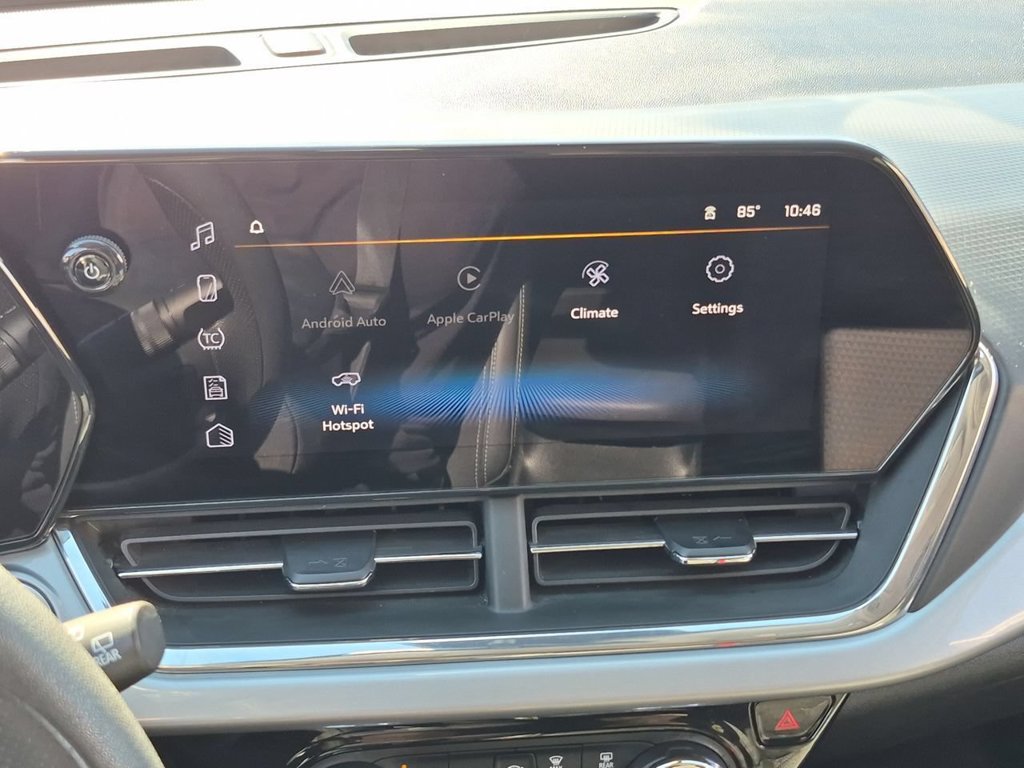 Used 2025 Chevrolet Trax LT FWD image 14