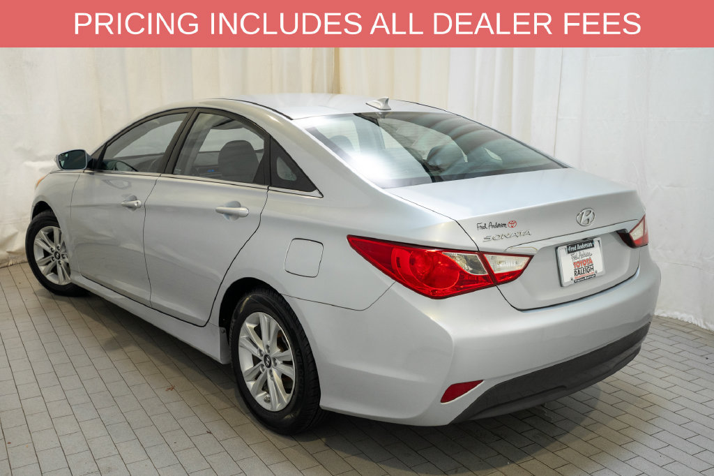 Used 2014 Hyundai Sonata GLS w/ Popular Equipment Group 2 FWD image 3