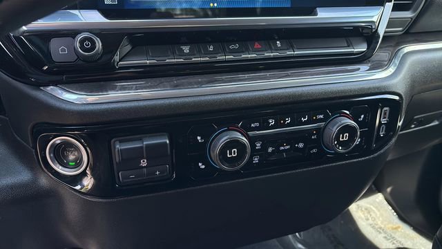 Used 2024 Chevrolet Silverado 2500 LTZ image 31