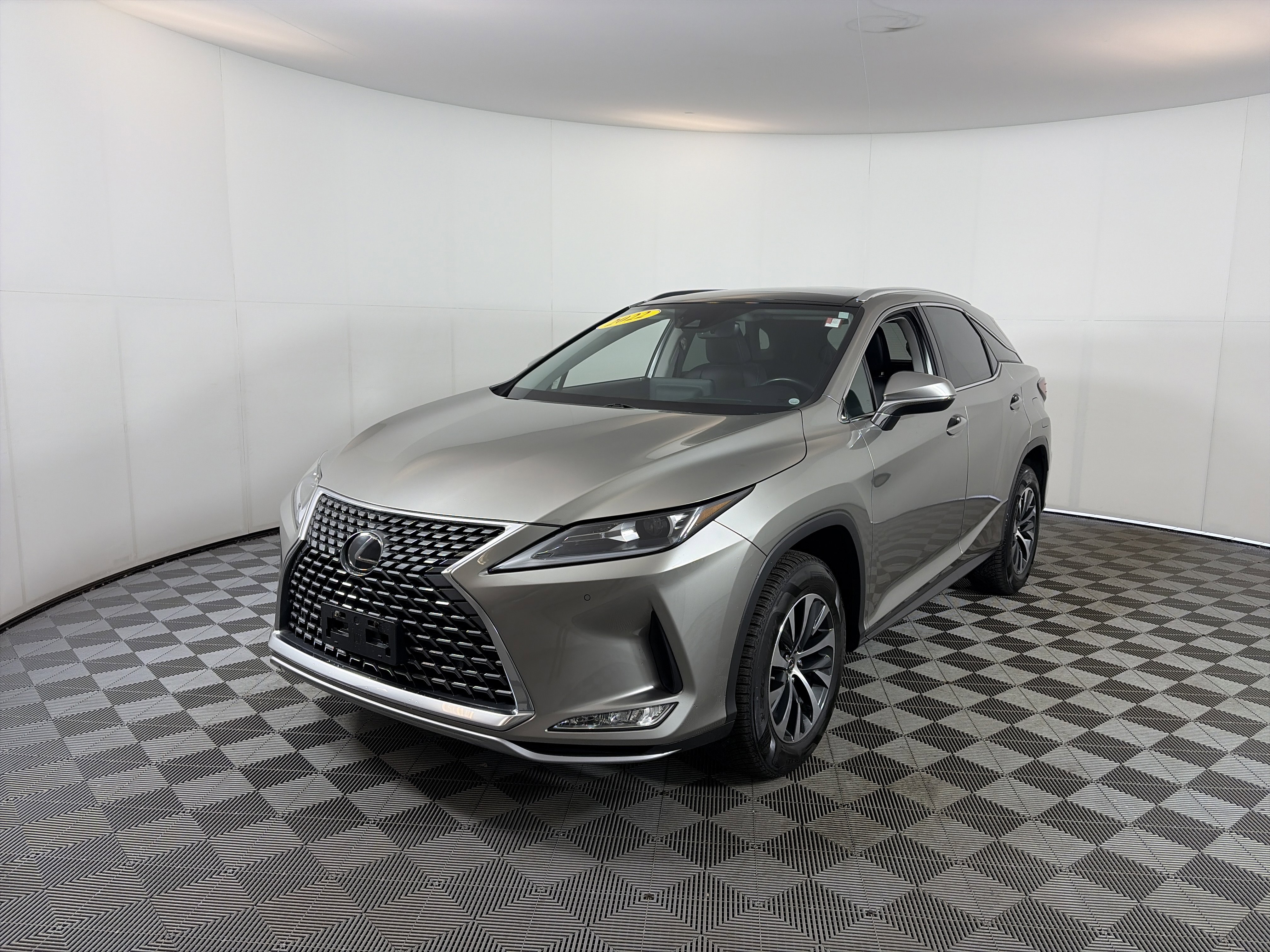 Used 2022 Lexus RX 350 AWD w/ Premium Package image 2