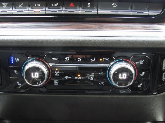 Used 2025 GMC Sierra 2500 SLT w/ SLT Premium Package AWD/4WD image 33