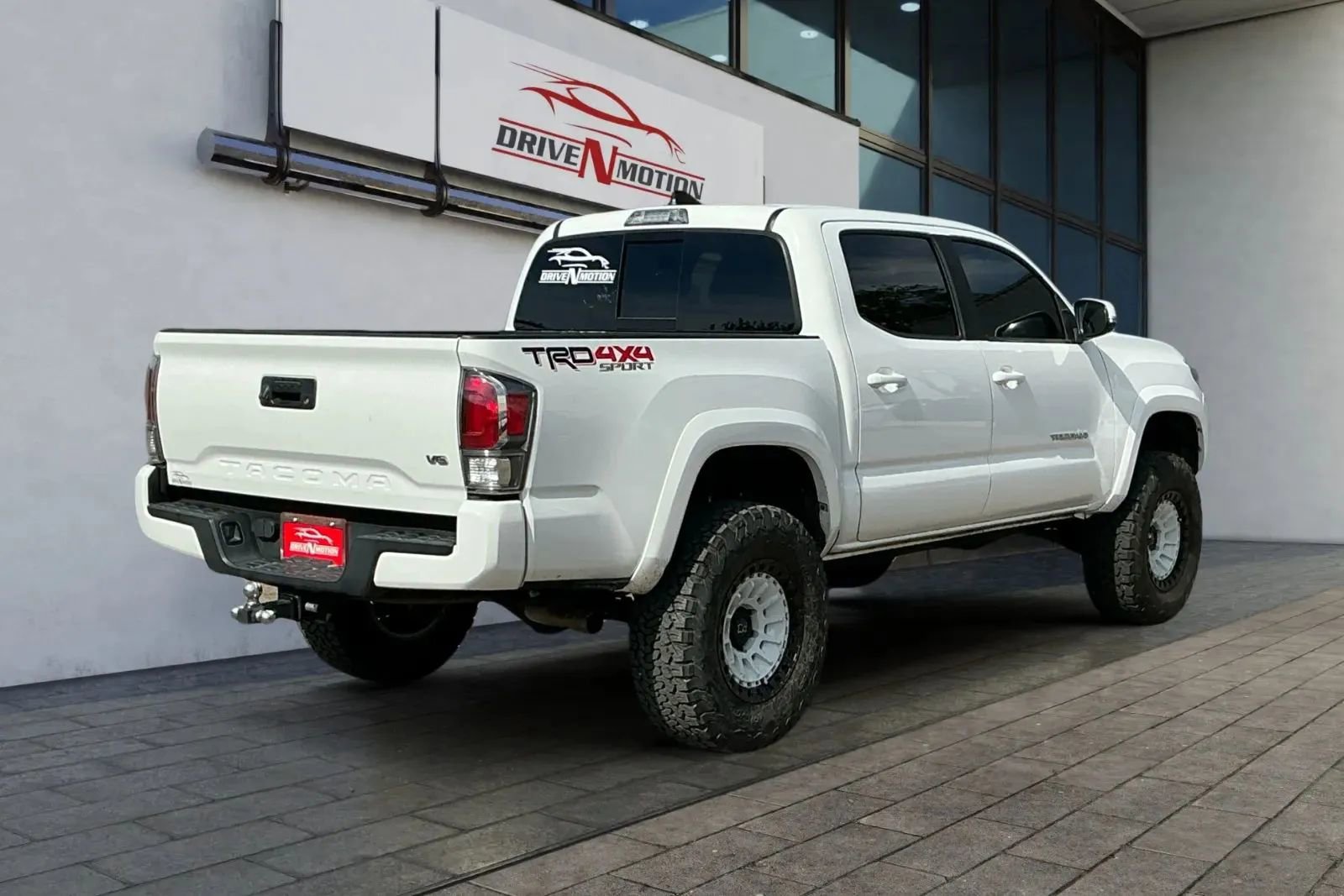 Used 2020 Toyota Tacoma TRD Sport image 4