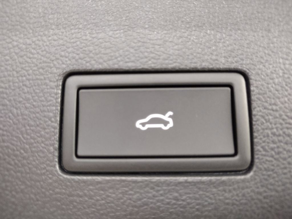 New 2026 Volkswagen Atlas SEL Premium R-Line image 22