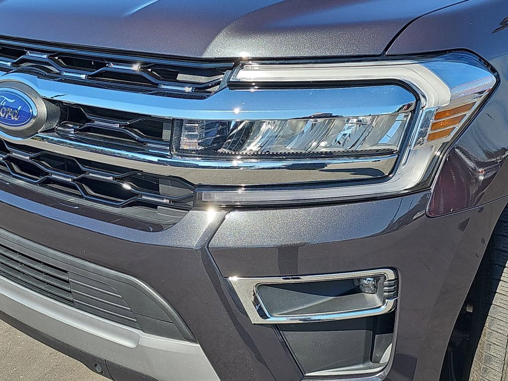 Used 2024 Ford Expedition Limited image 36