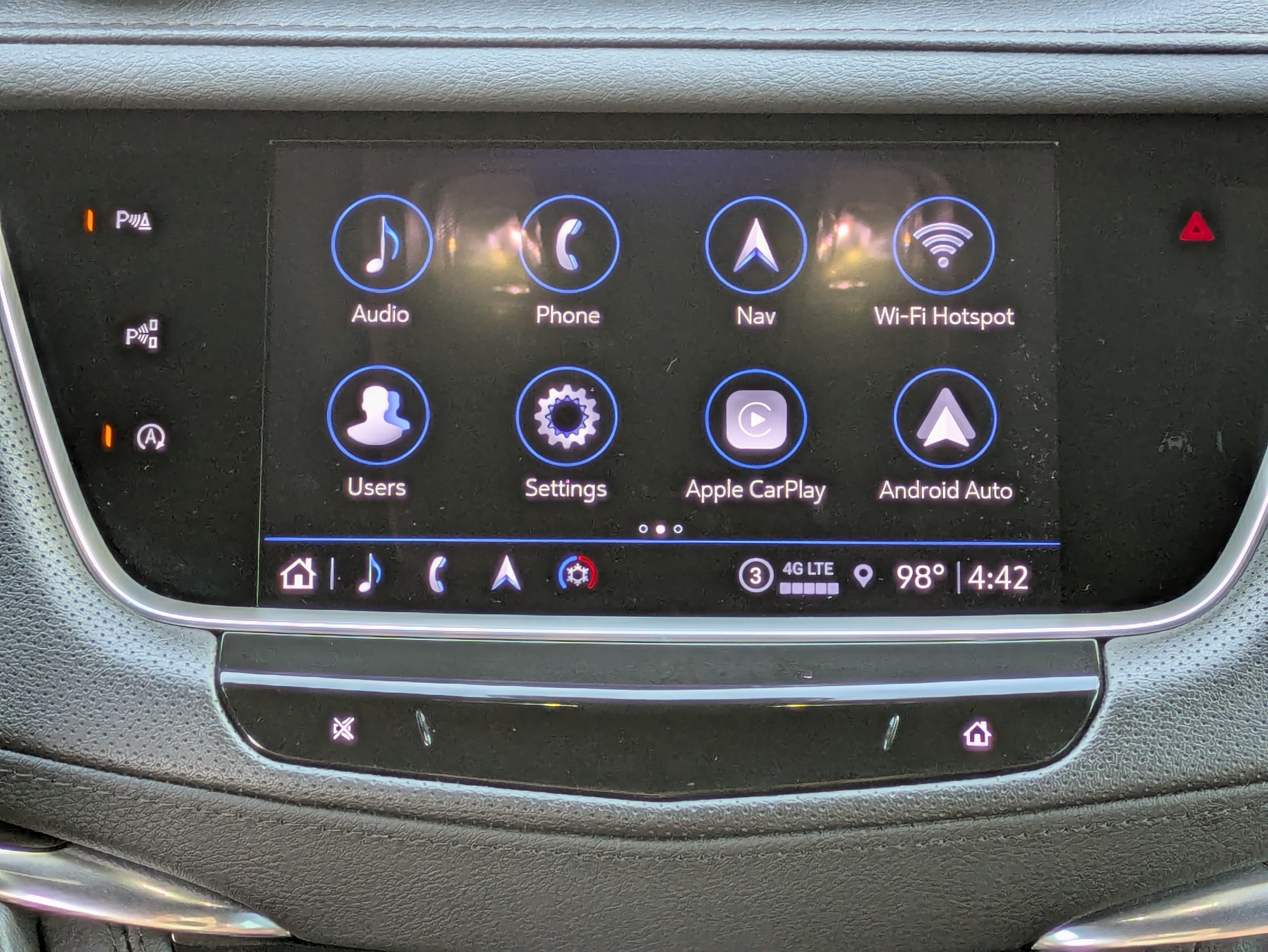 Certified 2023 Cadillac XT5 Sportv w/ Technology Package AWD/4WD image 16