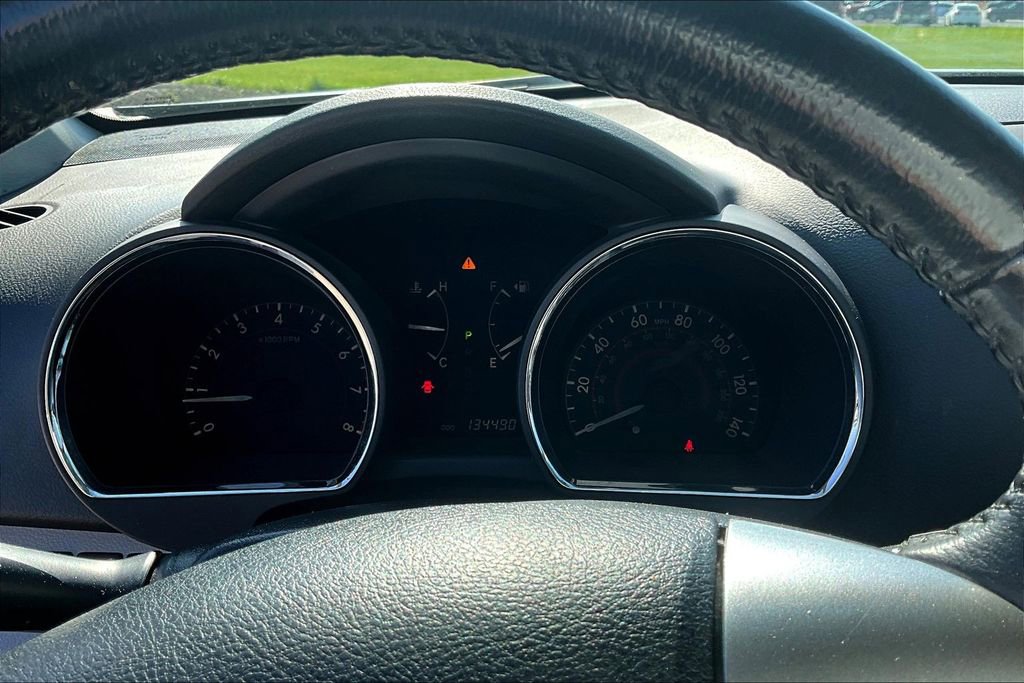 Used 2012 Toyota Highlander SE w/ Tow Pkg image 13