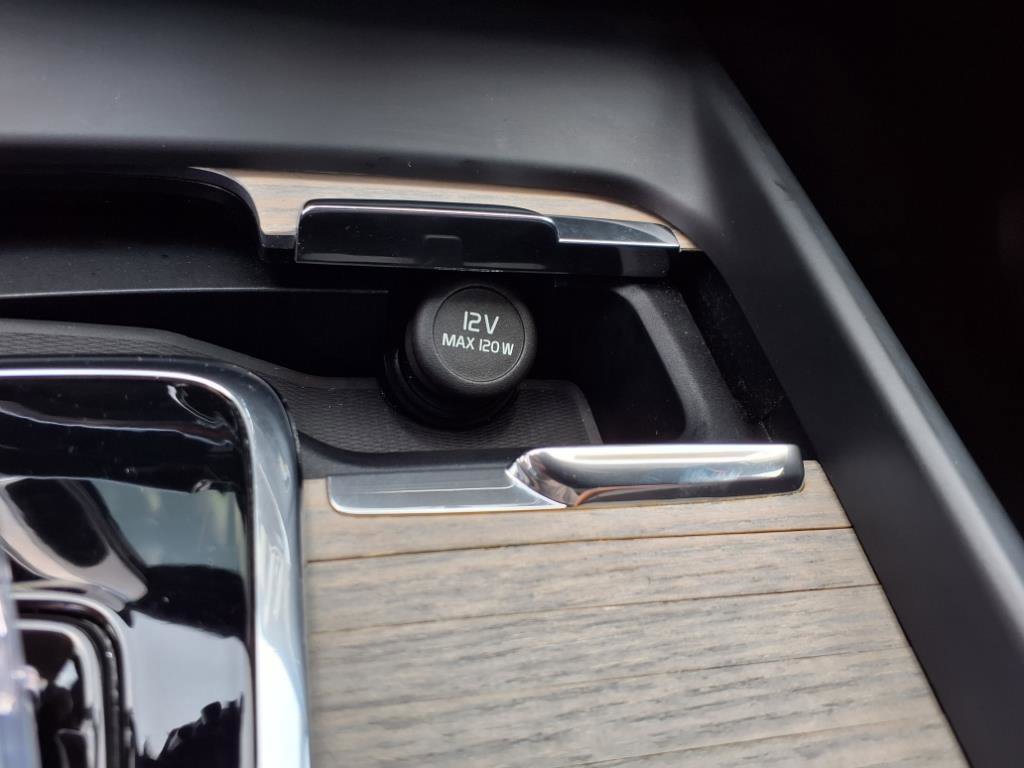 Used 2022 Volvo XC60 B6 Inscription w/ Advanced Package image 19