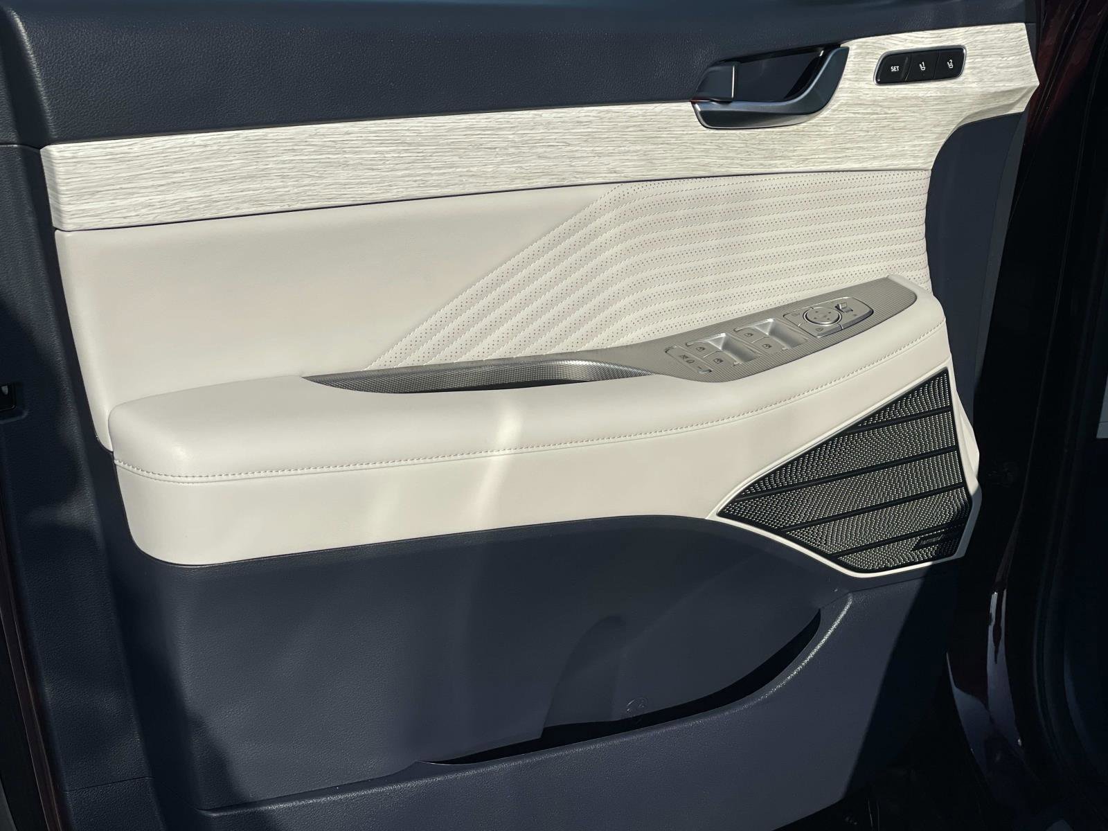 Used 2023 Hyundai Palisade Calligraphy image 20