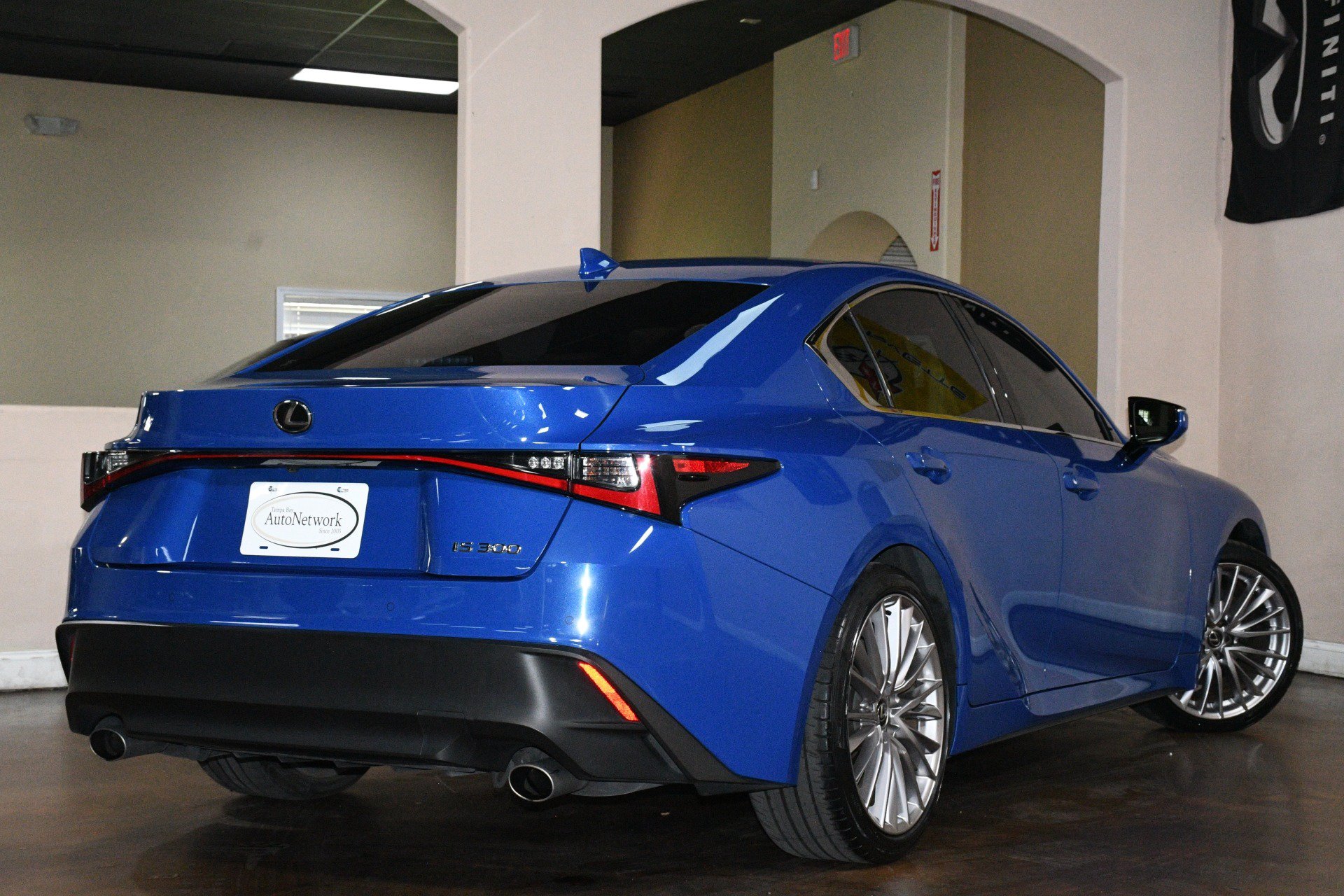 Used 2023 Lexus IS 300 w/ Premium Package RWD image 5
