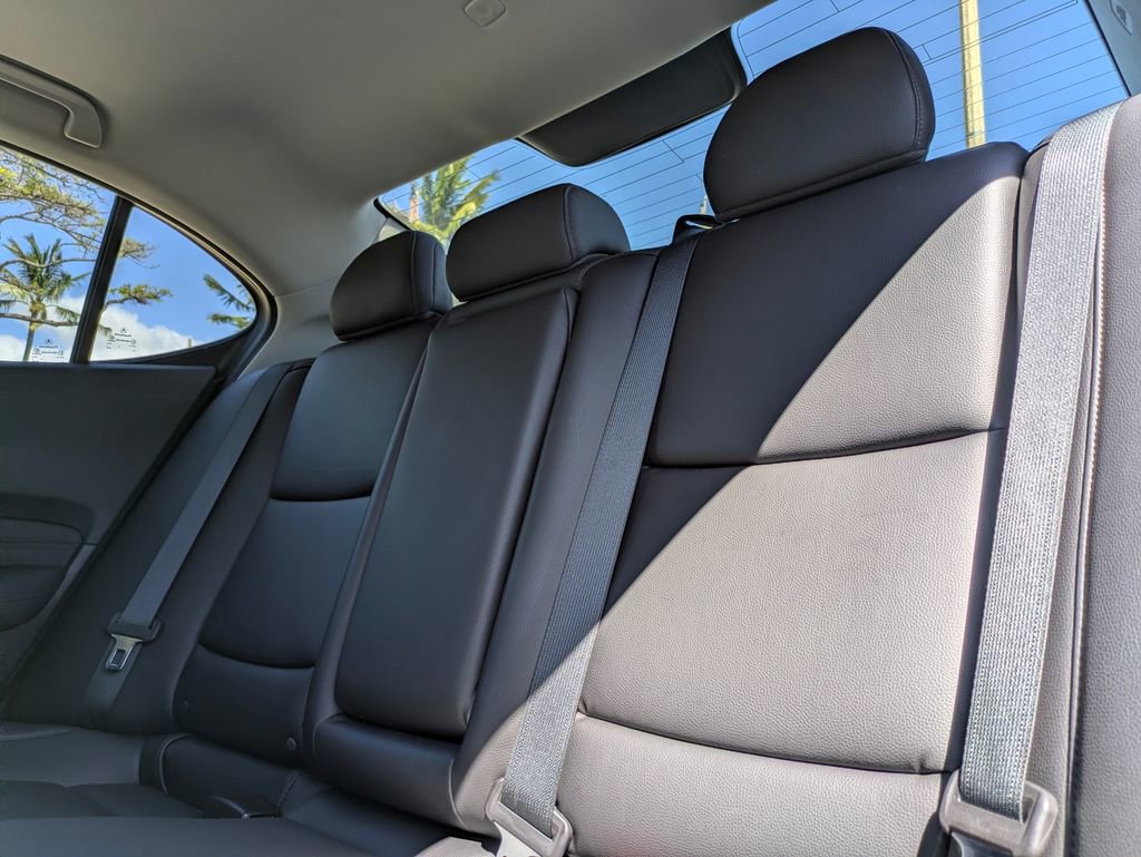 Used 2019 Acura TLX image 16