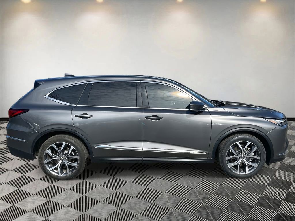 Used 2023 Acura MDX SH-AWD w/ Technology Package image 2
